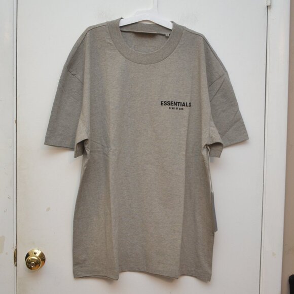The Fear of God Essentials Dark Oatmeal T-Shirt in Large BNWT - Picture 1 of 8